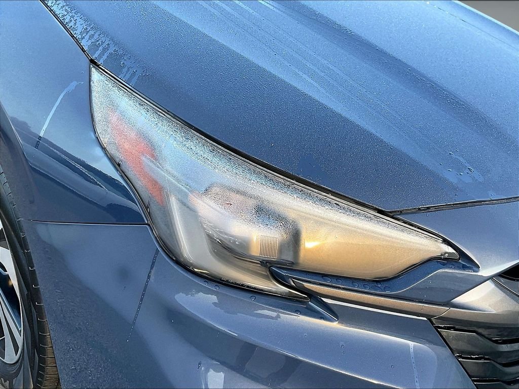 Used 2025 Cosmic Blue Pearl Subaru Premium image 32