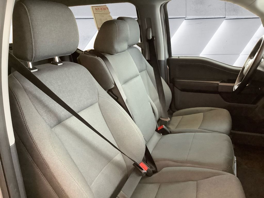 Used 2025 Silver Ford XLT image 14