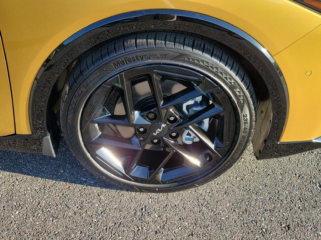 New 2026 Sparkling Yellow Kia GT-Line Turbo image 39