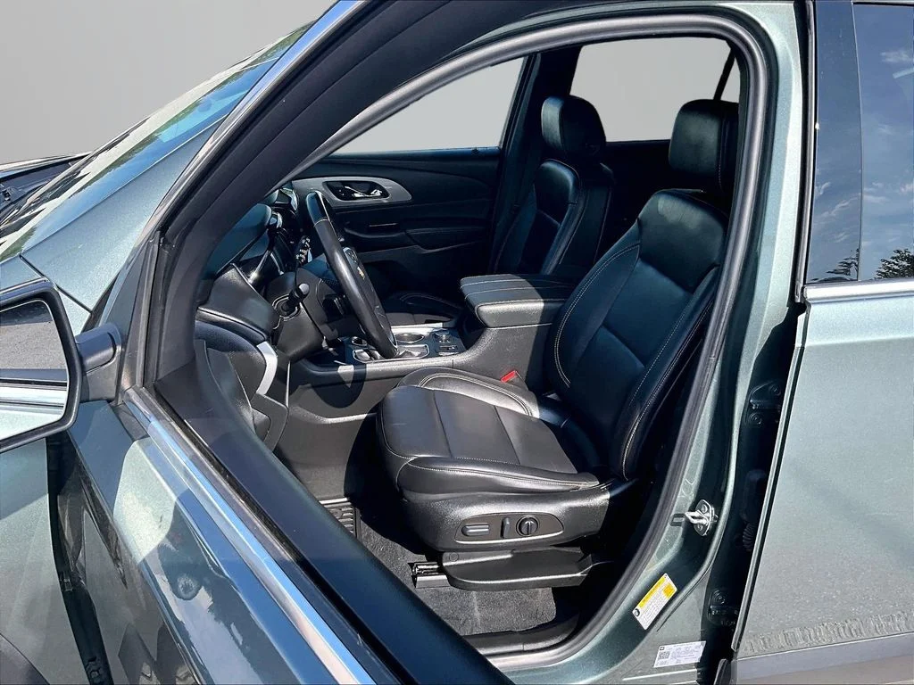 Used 2022 Green Chevrolet LT Leather image 26