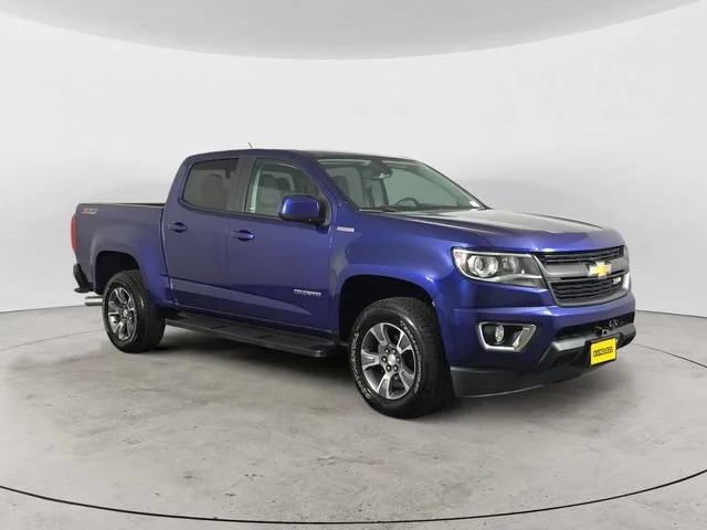 Used 2017 LASER BLUE METALLIC Chevrolet 4WD Z71 image 3