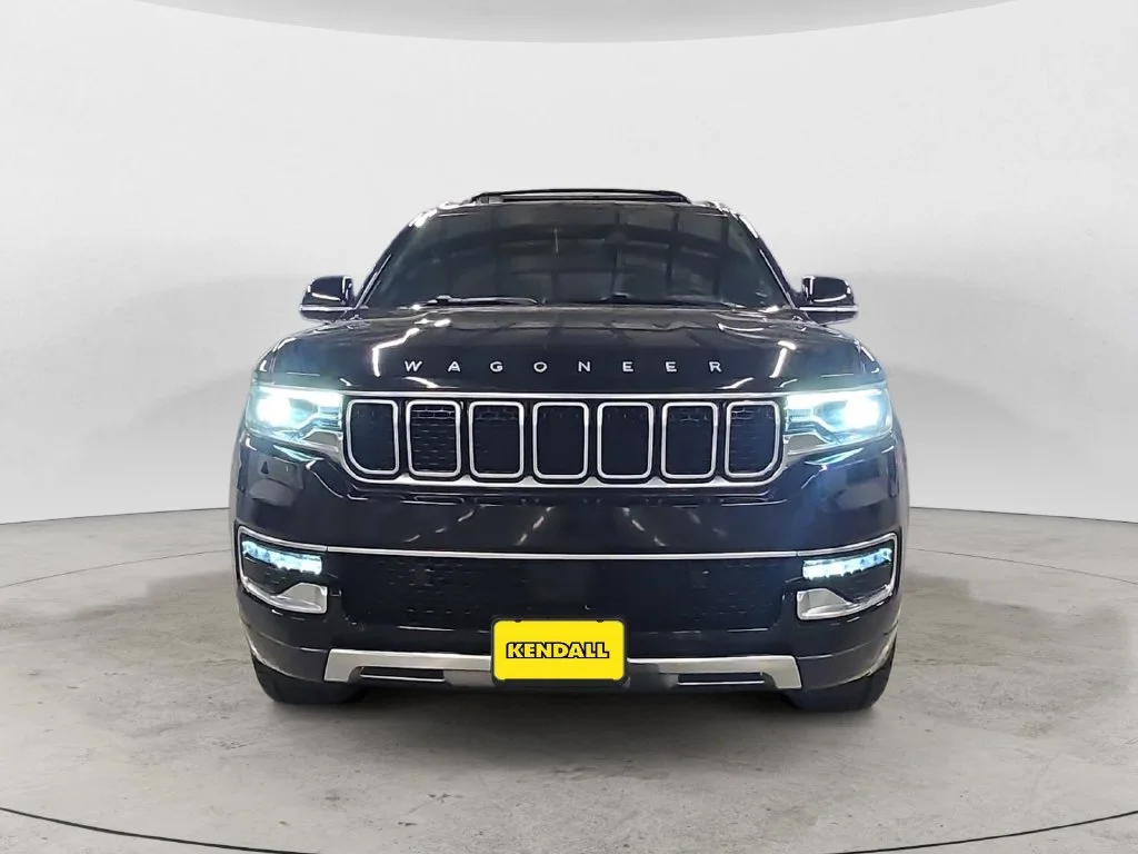 Used 2022 Black Jeep Series III image 3