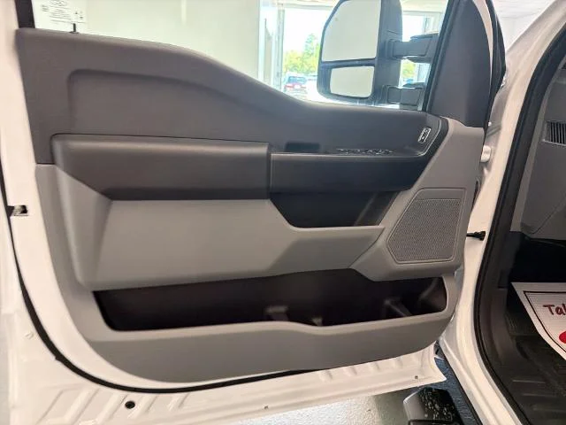 New 2027 Oxford White Ford F-350® XL image 28
