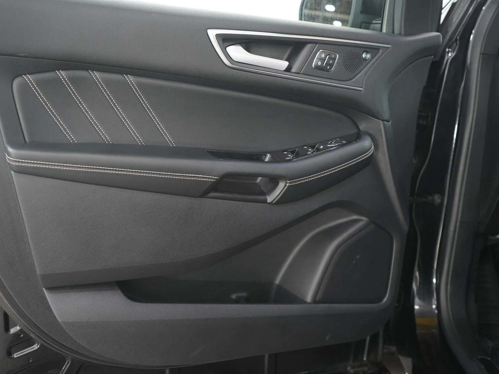 Used 2020 Black Ford ST image 19