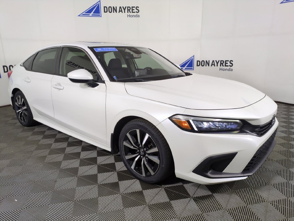 Used 2024 Platinum White Pearl Honda EX image 8