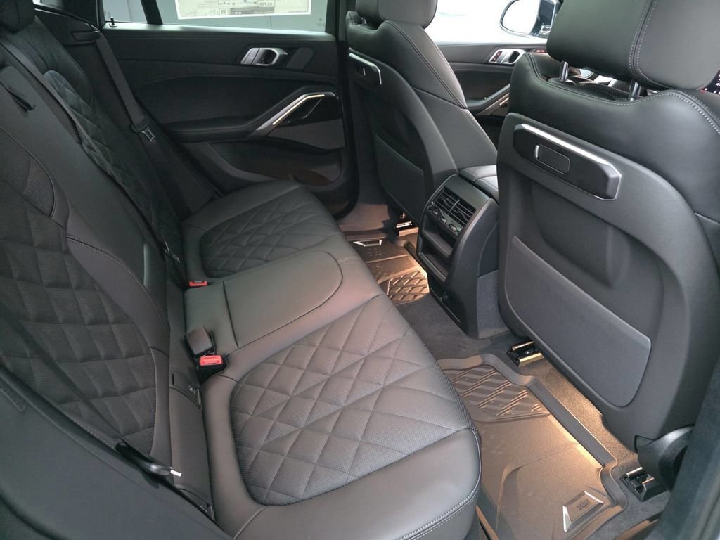 Used 2026 Brooklyn Grey Metallic BMW xDrive40i image 11