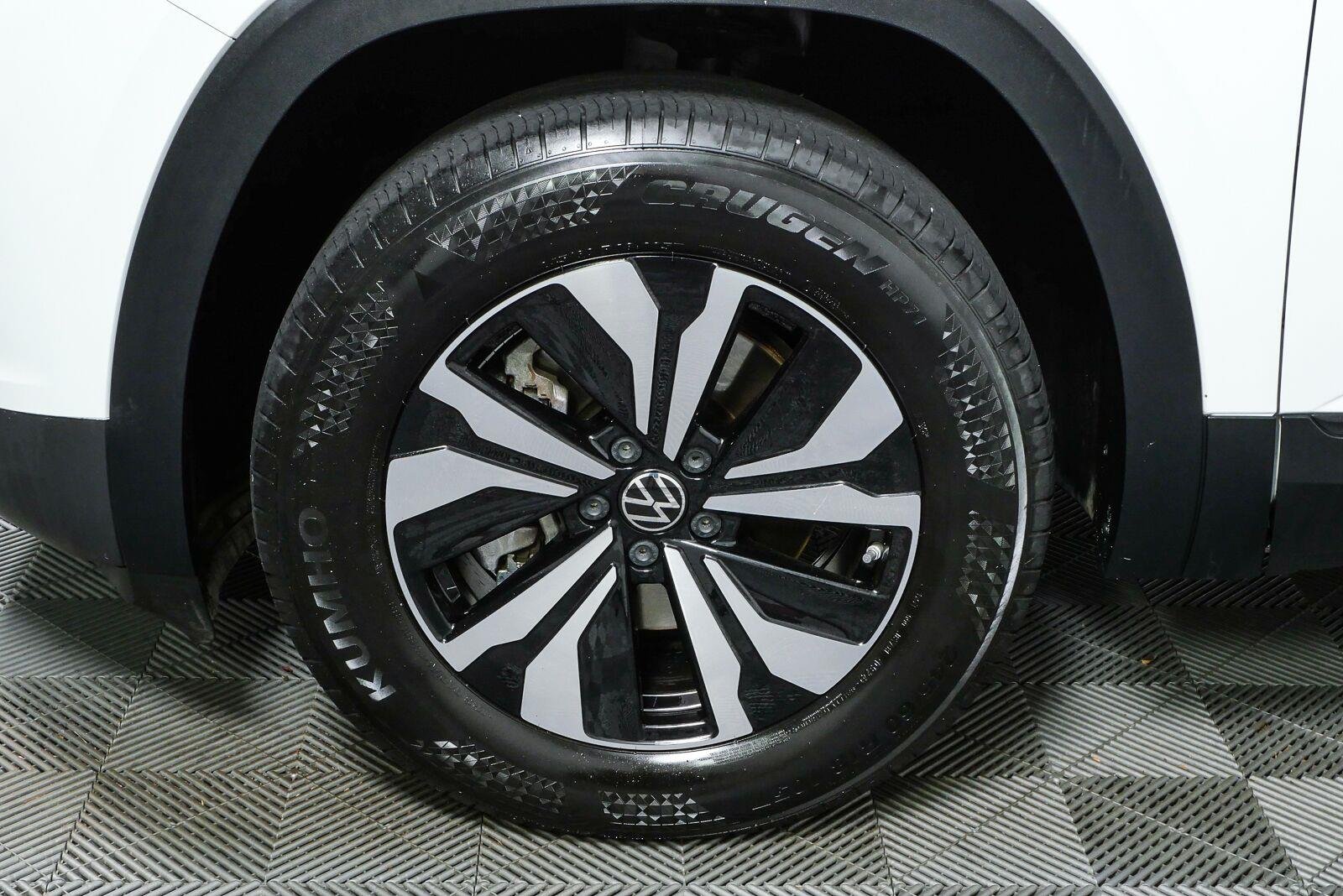 2024 Volkswagen Atlas SE - Photo 37