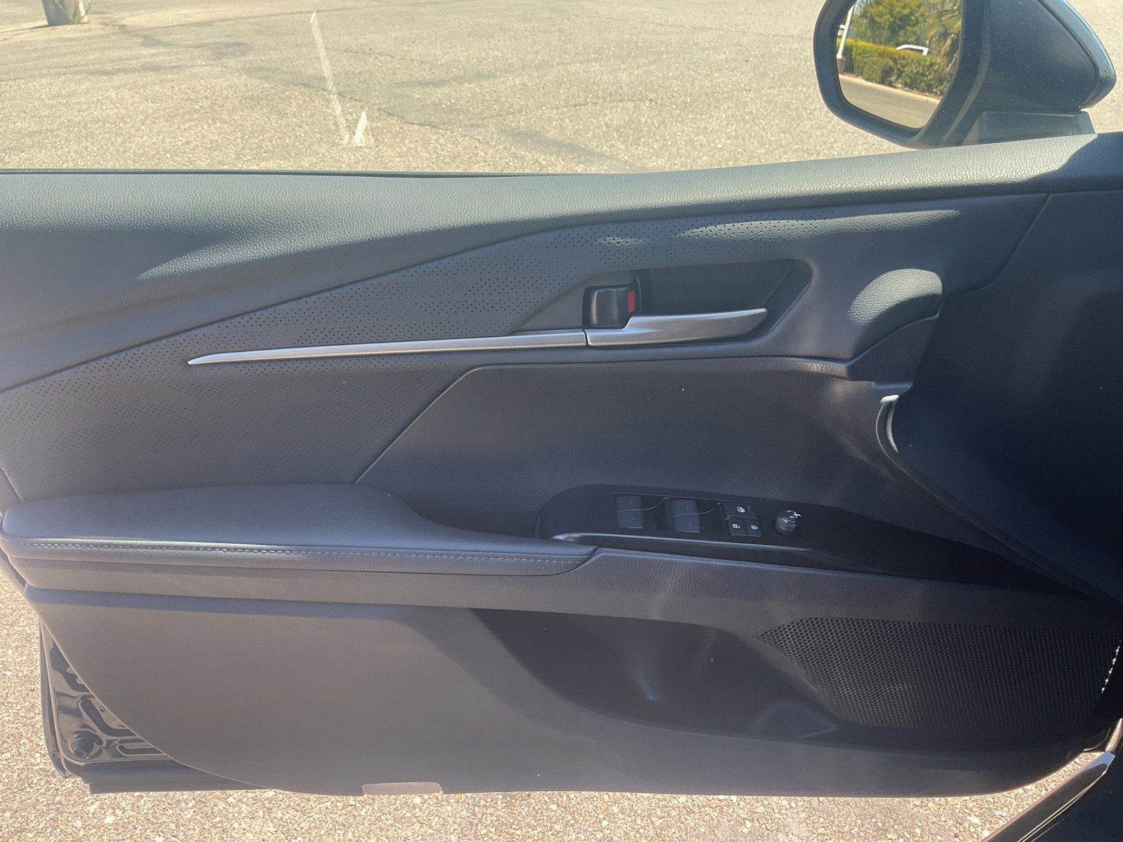 2026 Toyota Camry XSE - Photo 27