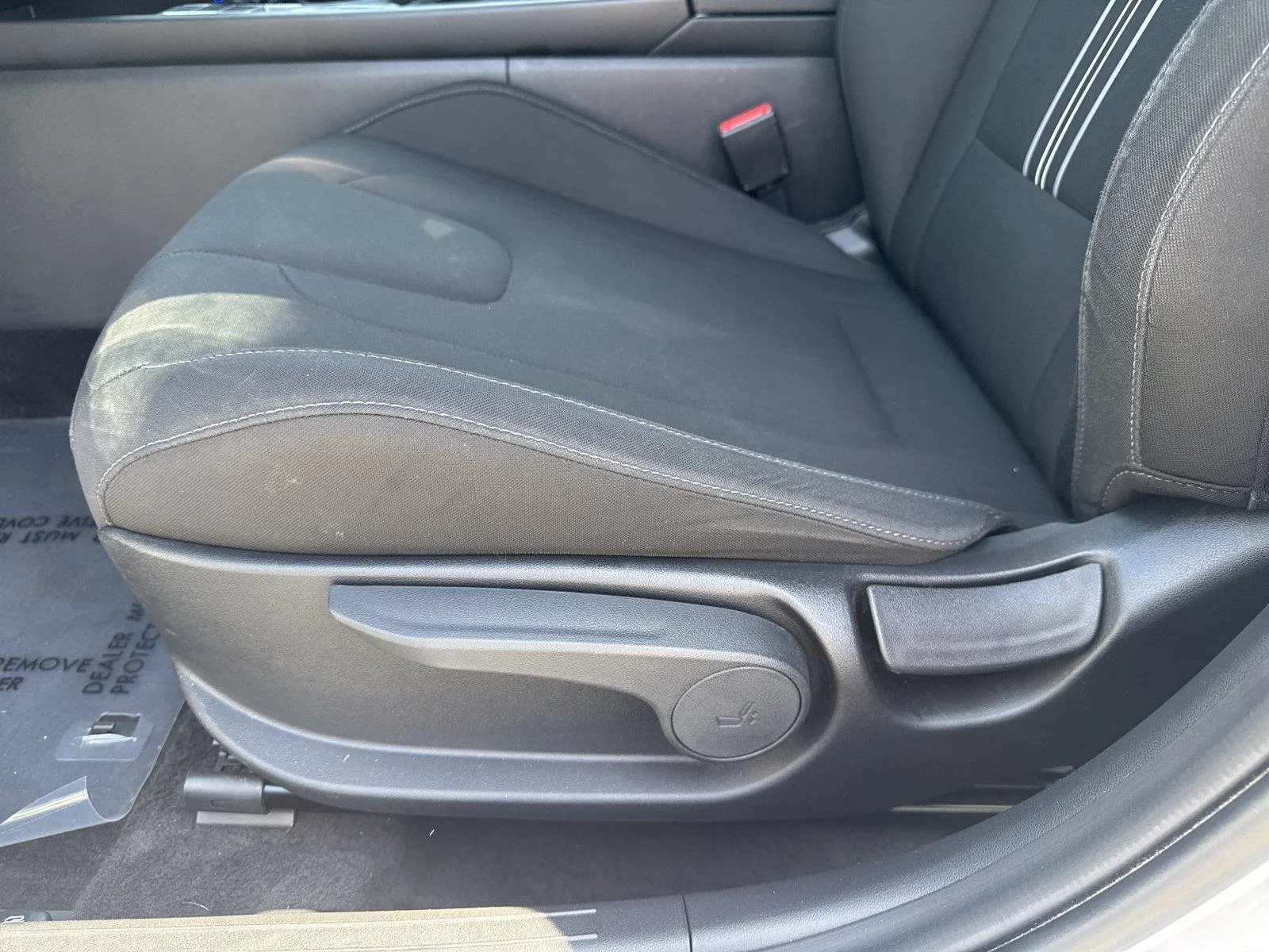 Used 2025 Serenity White Hyundai SEL Convenience image 12