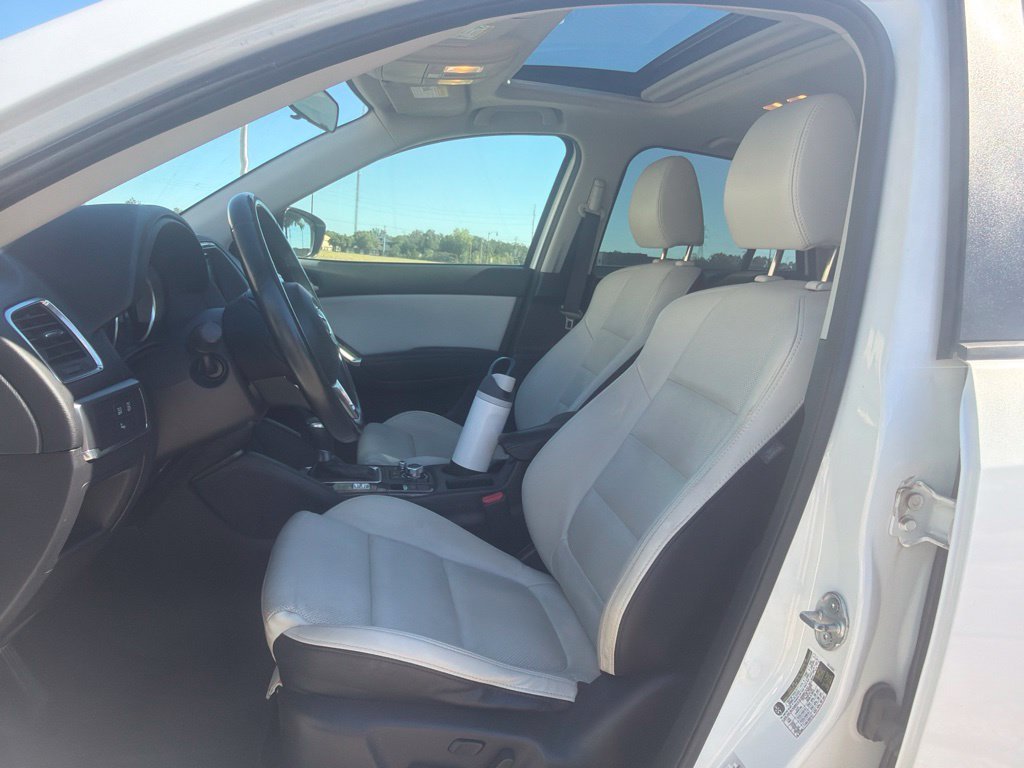 Used 2016 White Mazda Grand Touring image 12