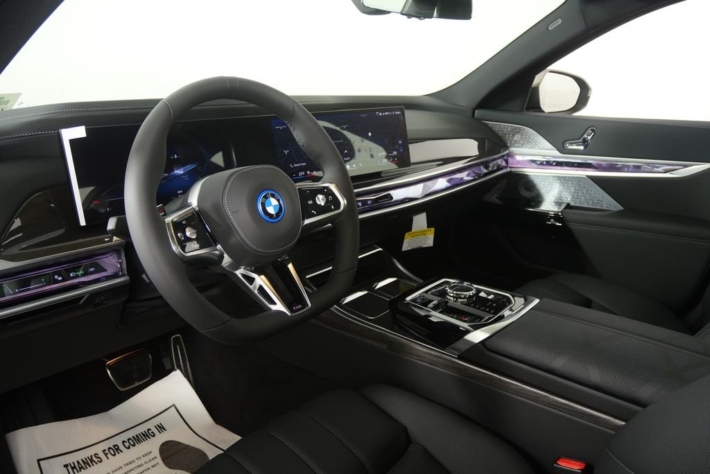 New 2026 Oxide Grey Metallic BMW xDrive60 image 13