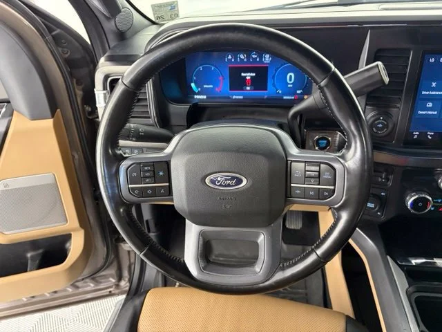 Used 2023 Gray Ford LARIAT image 40