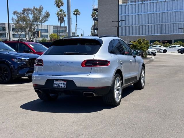 Used 2017 Rhodium Silver Metallic Porsche Base image 32