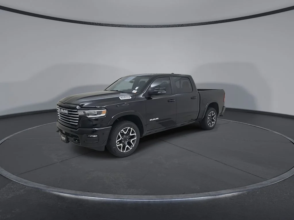 New 2026 Diamond Black Crystal Pearl-Coat Exterior Paint RAM Laramie image 7