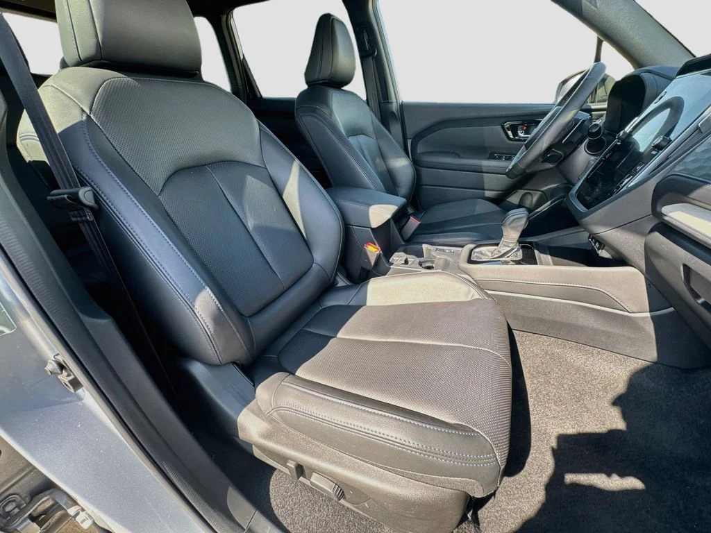 Used 2025 Silver Subaru Limited image 37