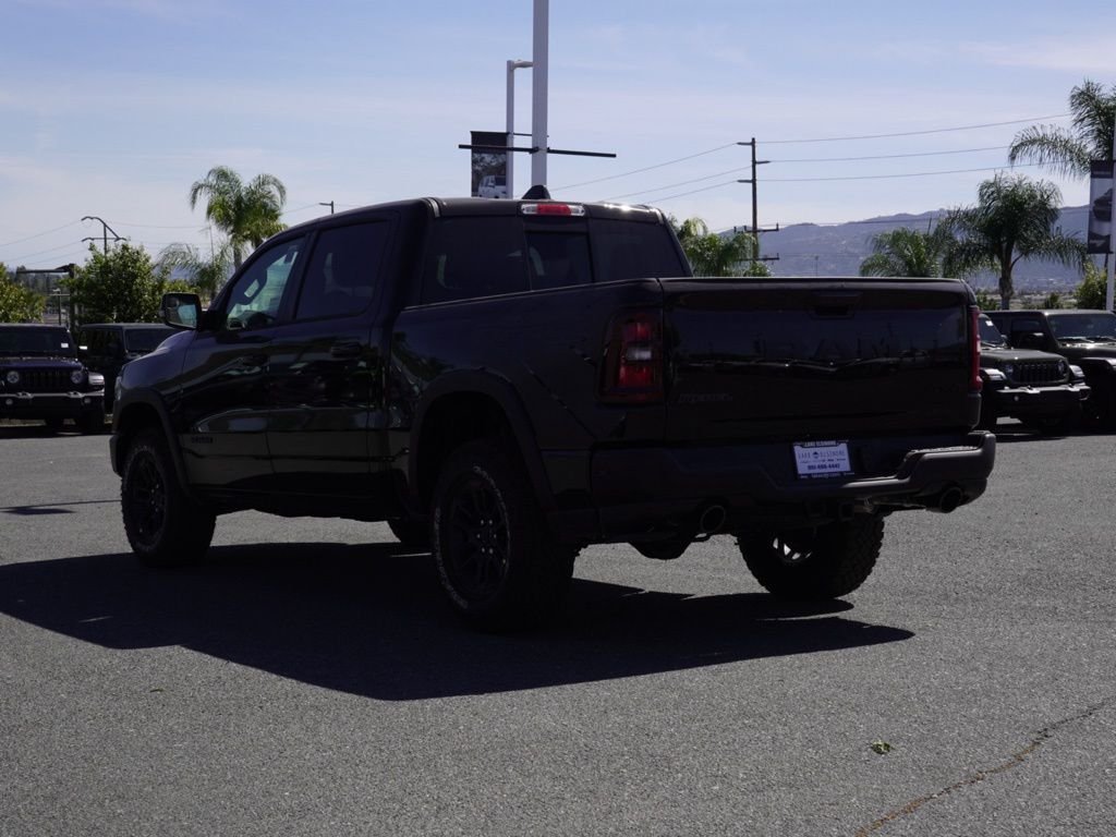 New 2026 Diamond Black Crystal Pearl-Coat Exterior Paint RAM Rebel image 6