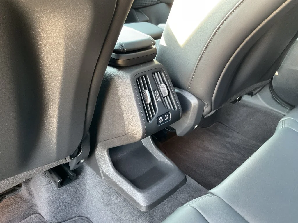 Used 2025 Silver BMW xDrive28i image 19