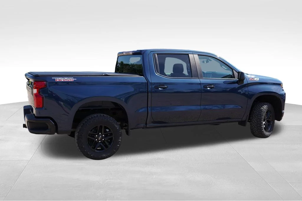 Certified Used 2021 Blue Chevrolet LT Trail Boss image 4