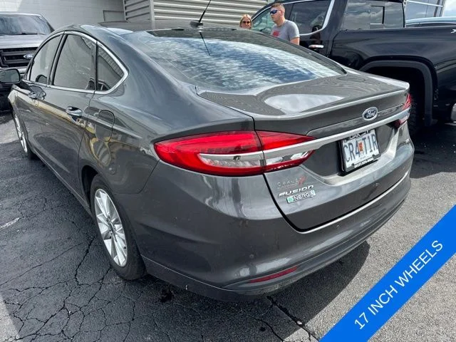 Used 2018 Magnetic Metallic Ford SE Luxury image 7