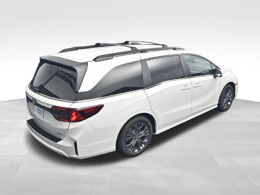 New 2027 Platinum White Pearl Honda Touring image 47