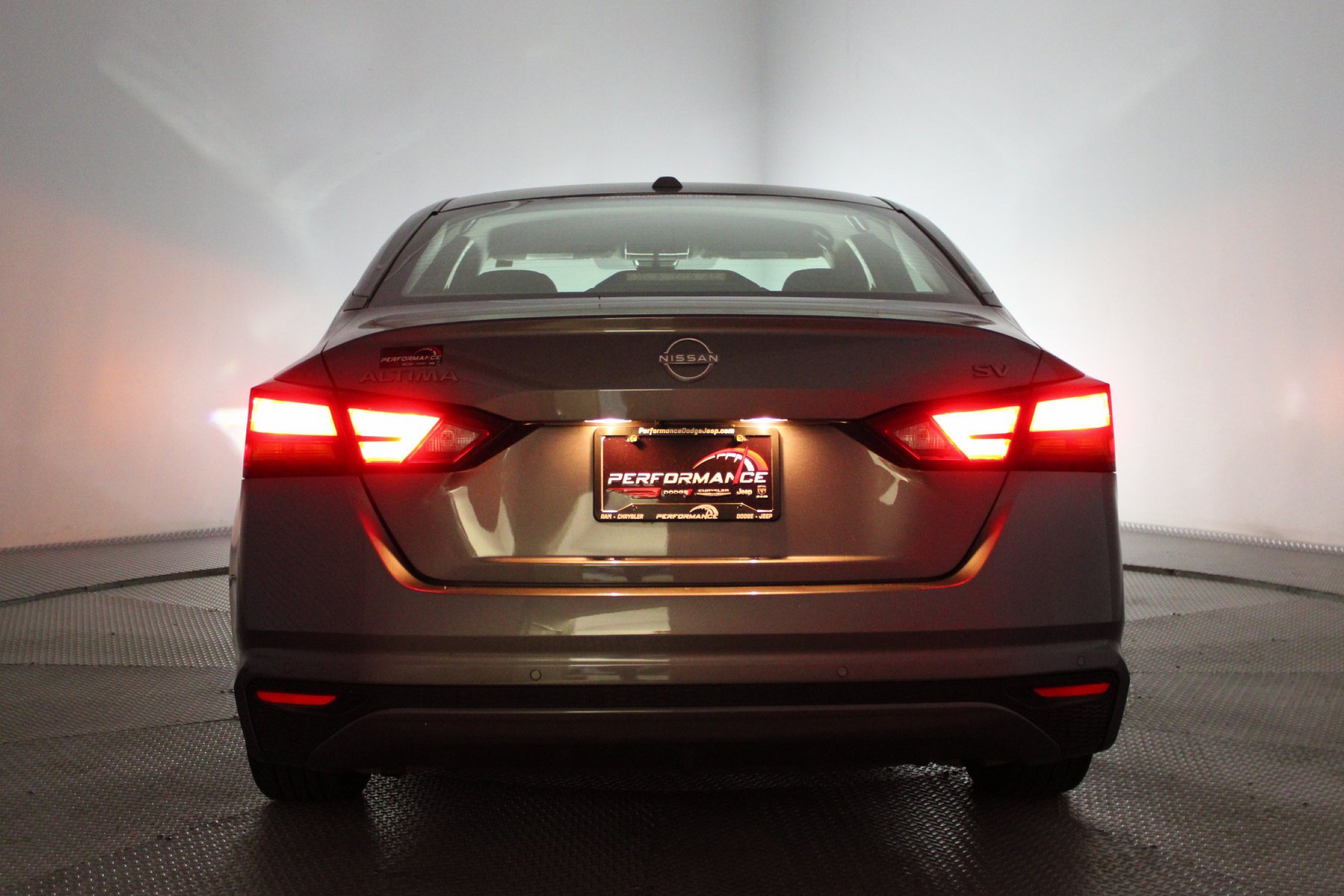 Used 2024 Gun Metallic Nissan 2.5 SV Sedan image 15