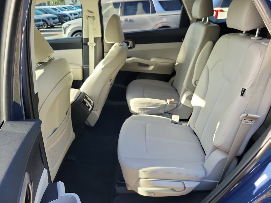Certified Used 2025 Midnight Lake Blue Kia X-Line EX image 15