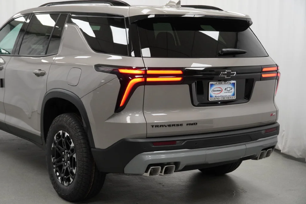 2027 Chevrolet Traverse Z71 - Photo 37