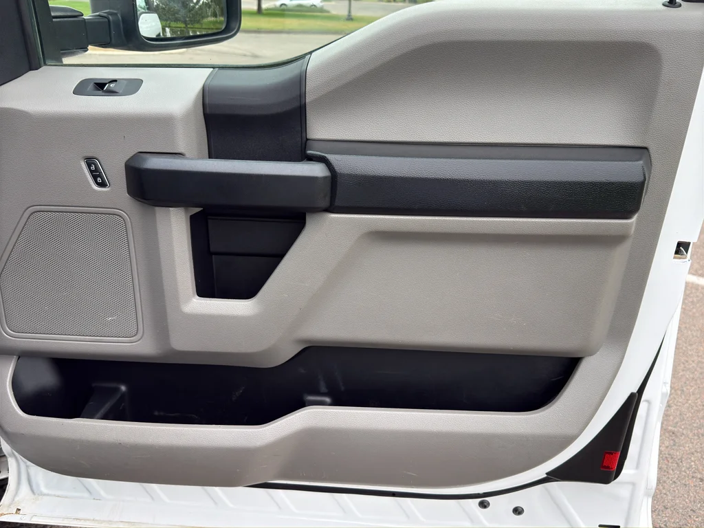 Used 2019 Oxford White Ford XL image 9