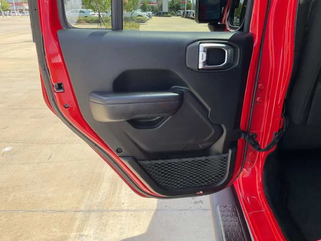 Used 2019 Red Jeep Unlimited Sport S image 12