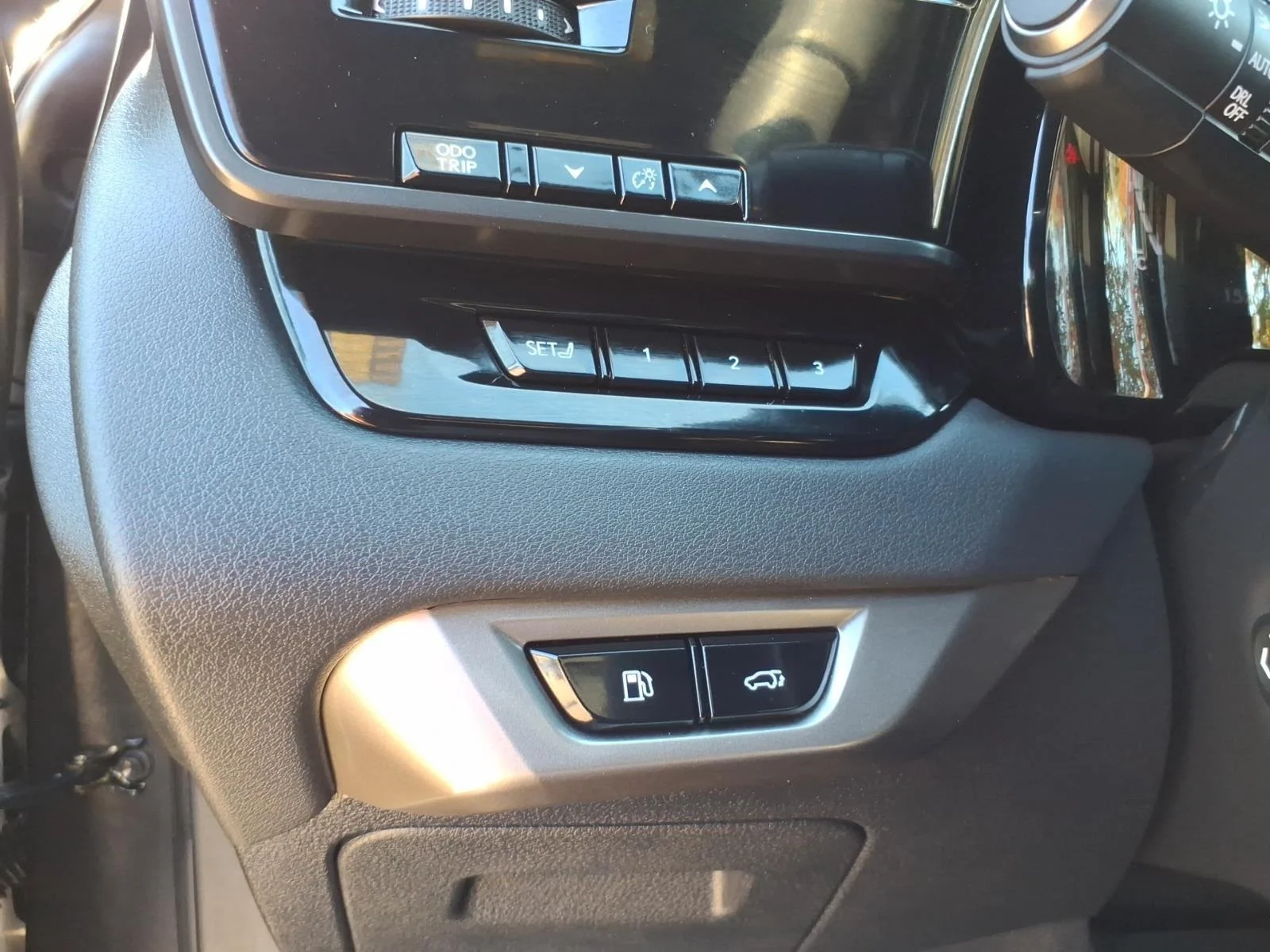 Used 2024 Cloudburst Gray Lexus RX 350h Luxury image 17