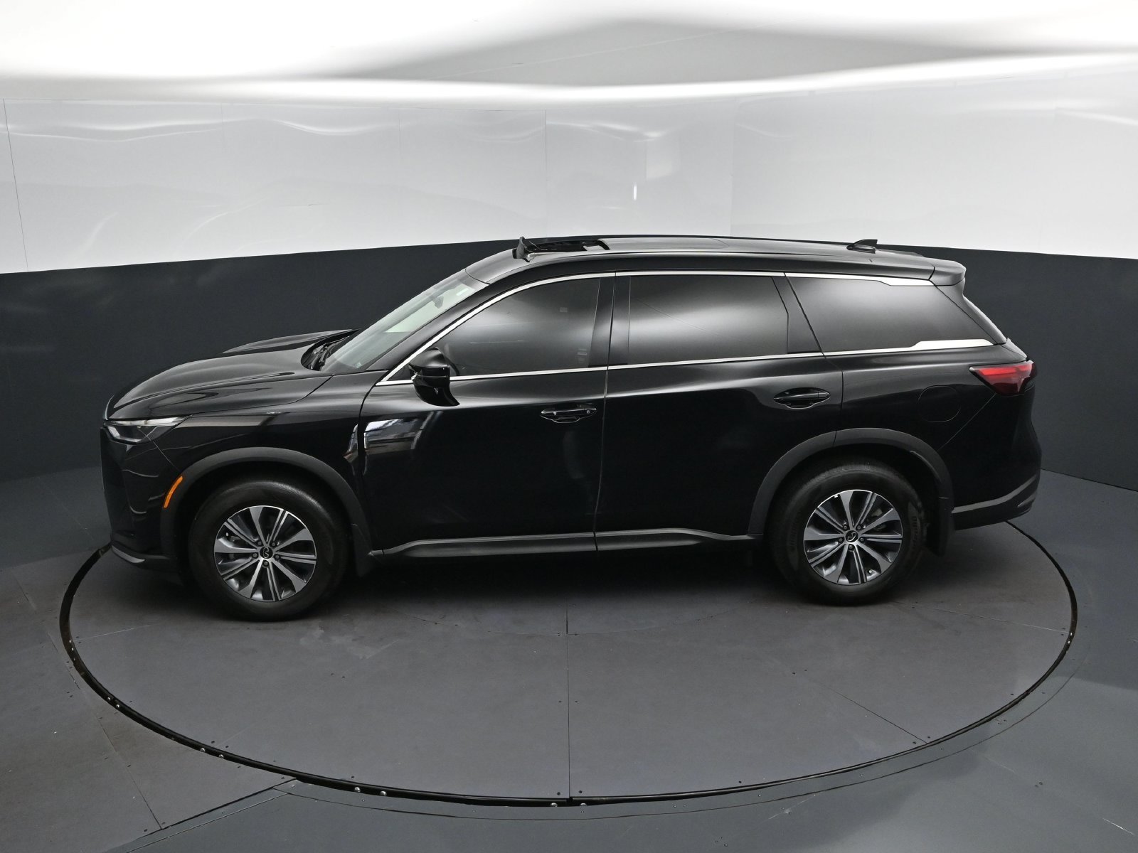 Used 2026 Black INFINITI PURE image 32