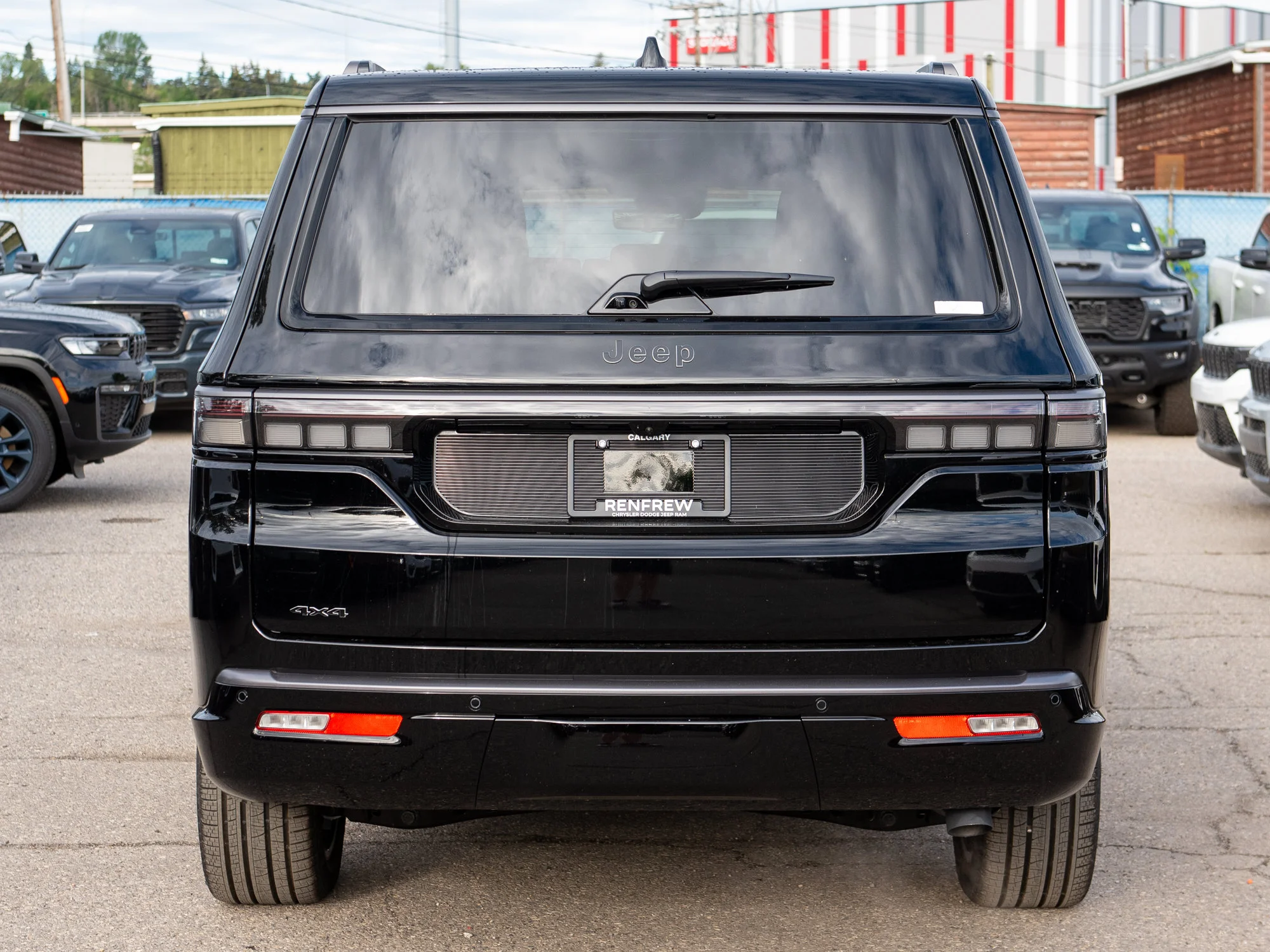 Used 2026 Black Jeep Summit Reserve* image 5