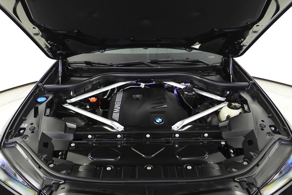 Used 2024 Black Sapphire Metallic BMW sDrive40i image 6