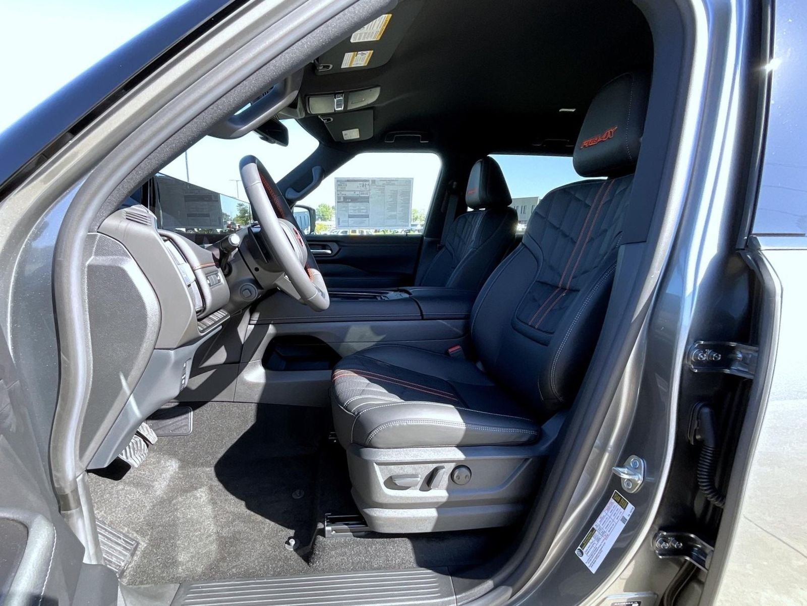 2026 Nissan Armada PRO-4X - Photo 10