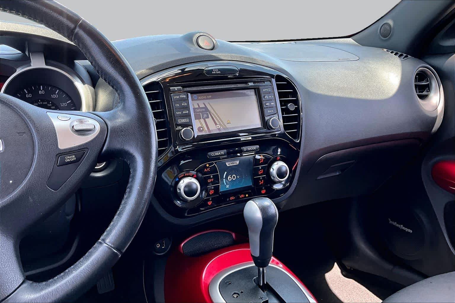 Pre-Owned 2017 Nissan JUKE SL
