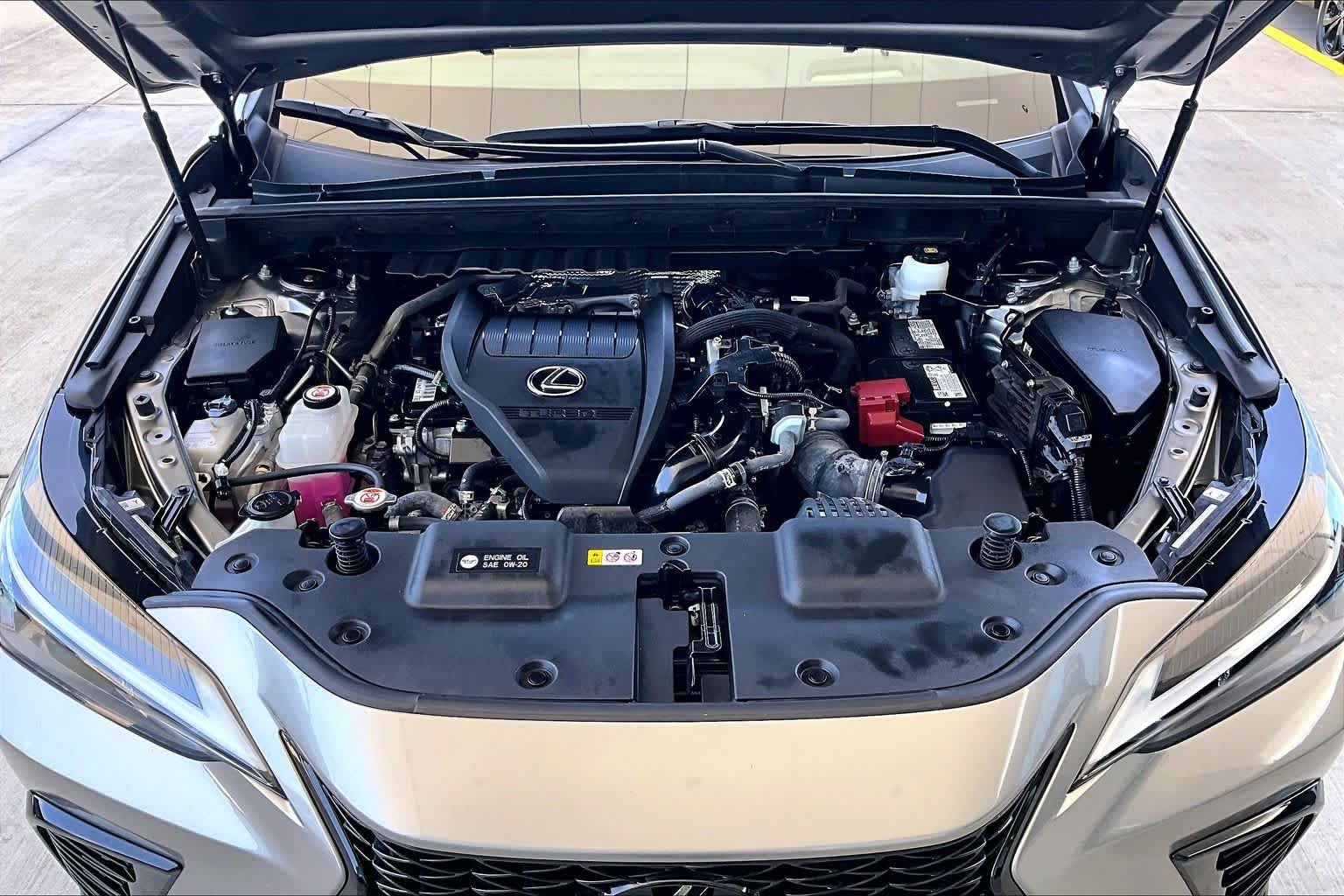 Used 2024 Atomic Silver Lexus F SPORT Handling image 27