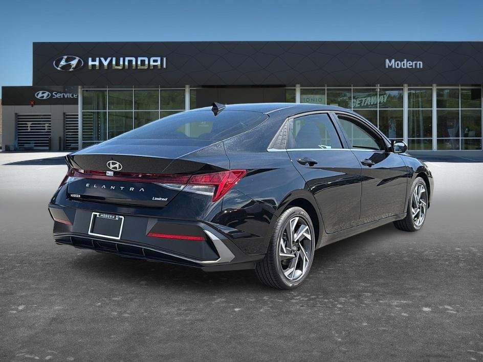 New 2026 Abyss Black Hyundai Limited image 19