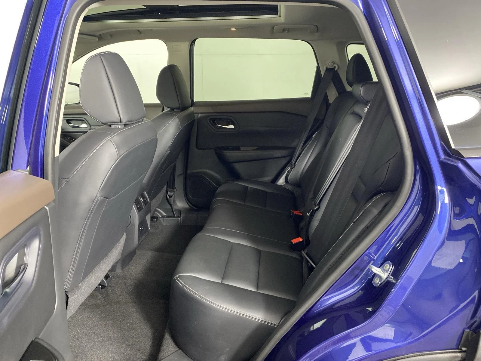 Certified Used 2023 Caspian Blue Metallic Nissan SL image 28