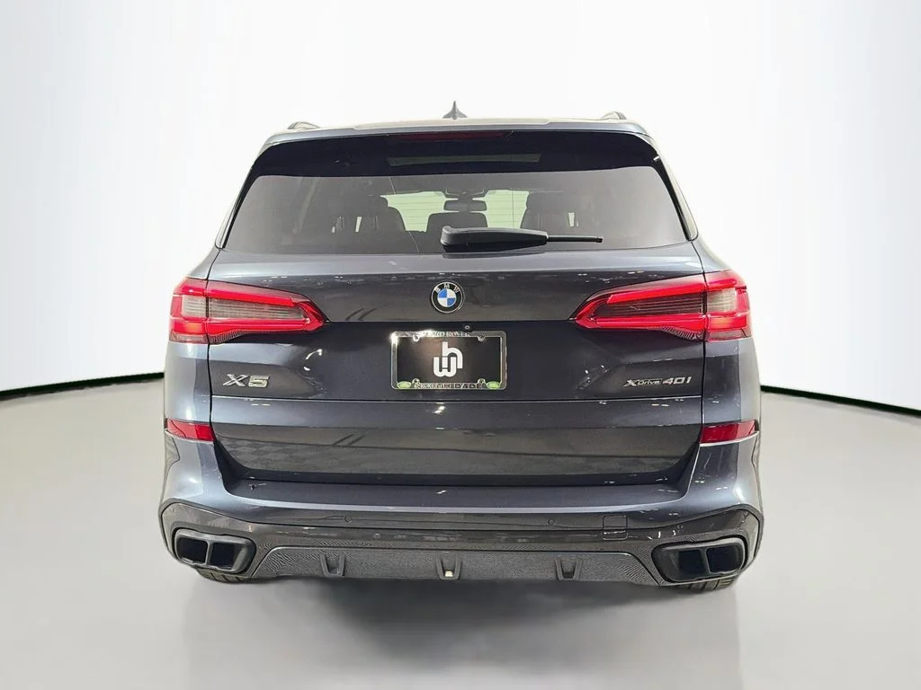 Used 2019 Gray BMW xDrive40i image 6