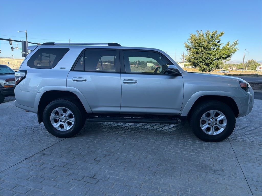 Used 2019 Classic Silver Metallic Toyota SR5 Premium image 7