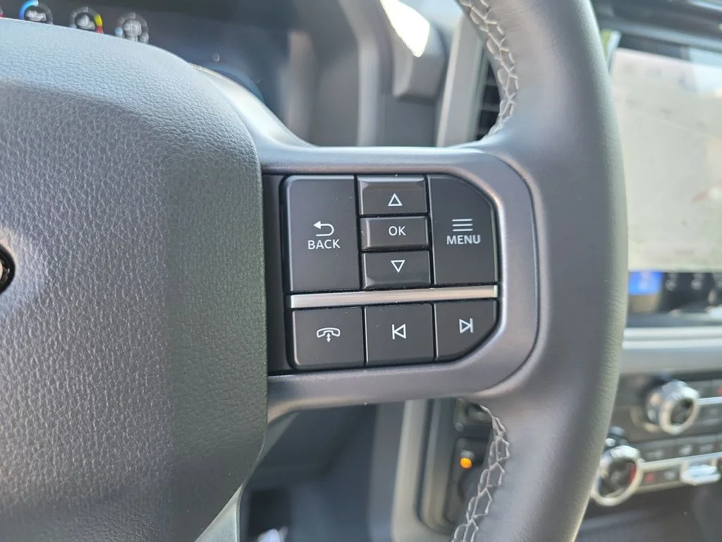 New 2026 Carbonized Gray Metallic Ford XLT image 20