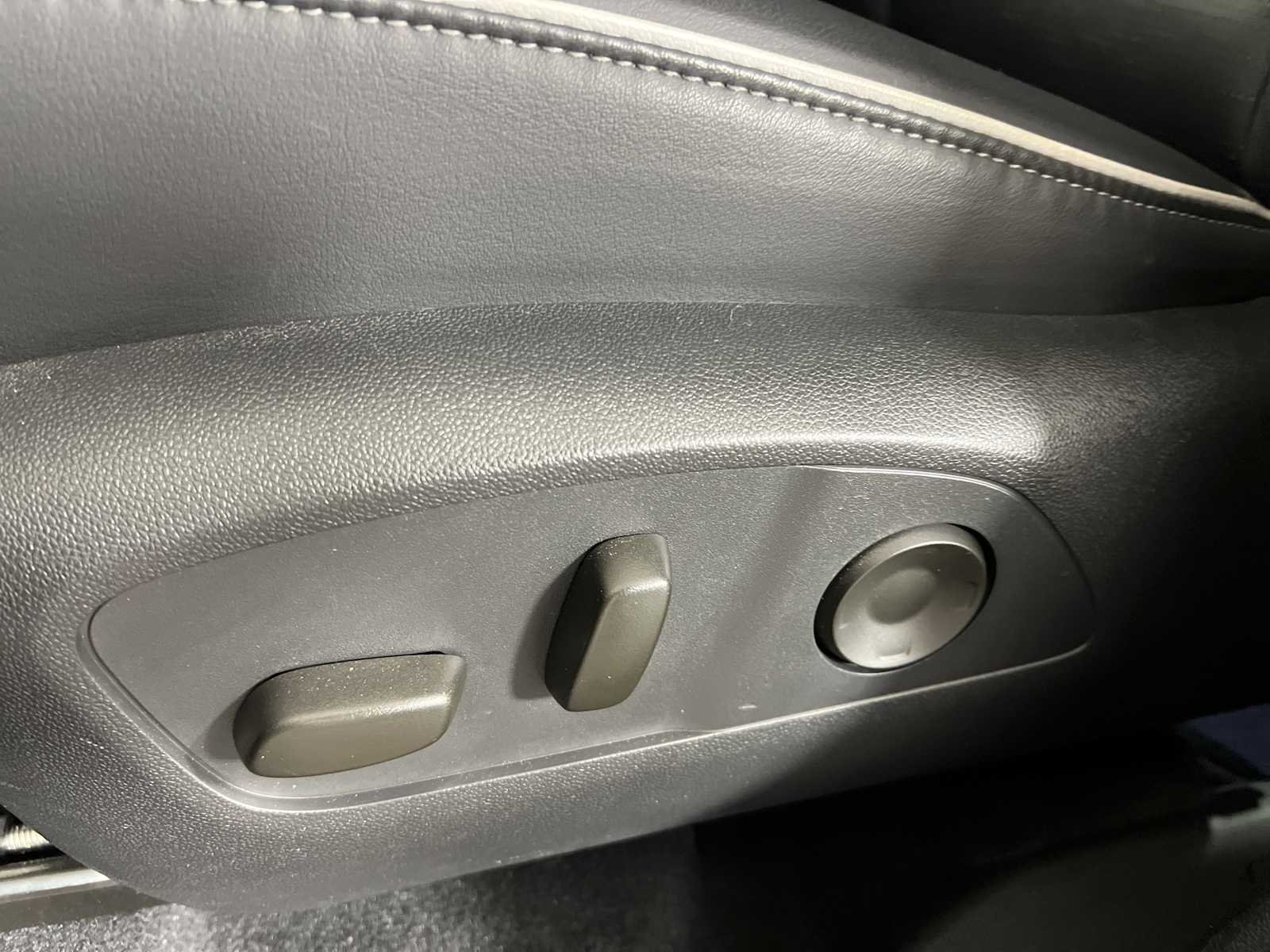 2026 Buick Enclave Sport Touring - Photo 8