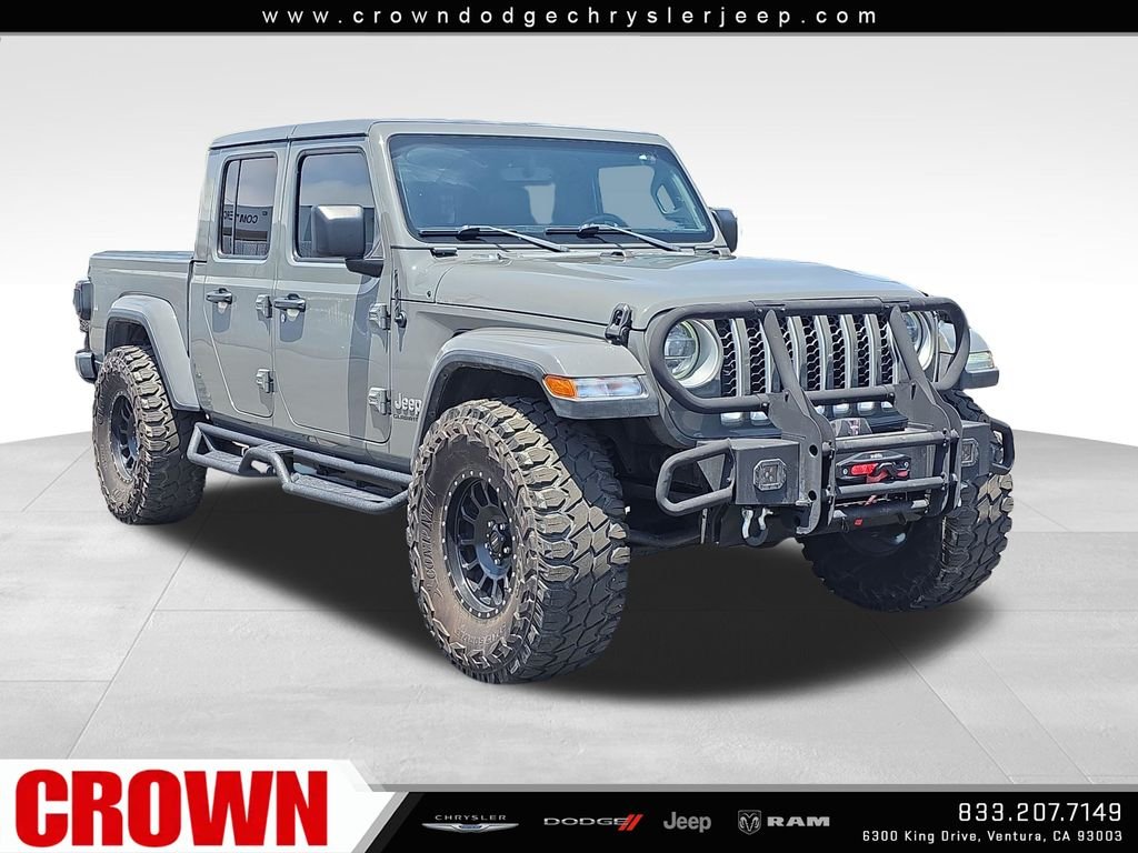 2022 Jeep Gladiator Overland's photo