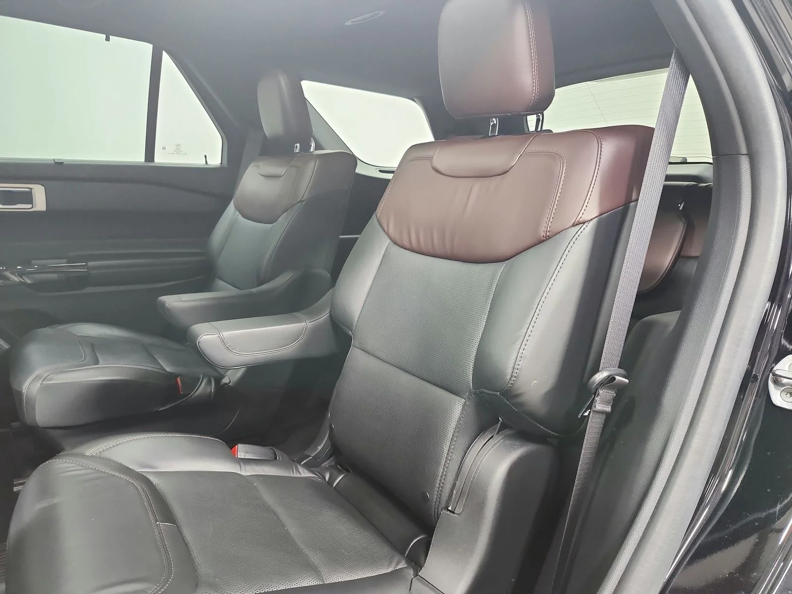 Used 2023 Black Ford Platinum image 11