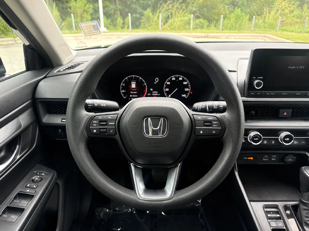 Certified Used 2023 Crystal Black Pearl Honda EX image 21