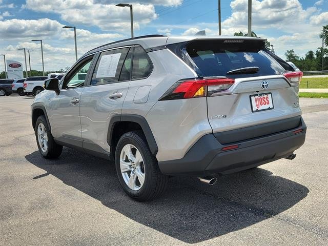 Certified Used 2021 SILVER SKY METALLIC Toyota  image 33