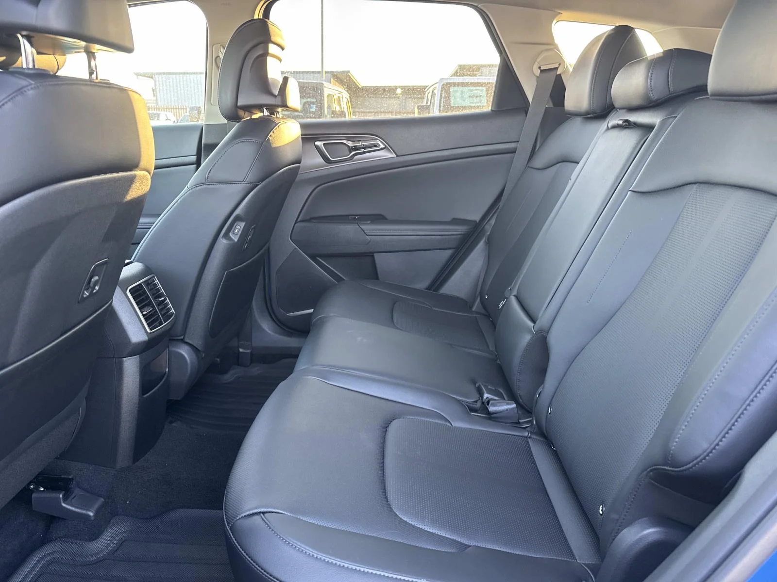 2026 Kia Sportage SX - Photo 7