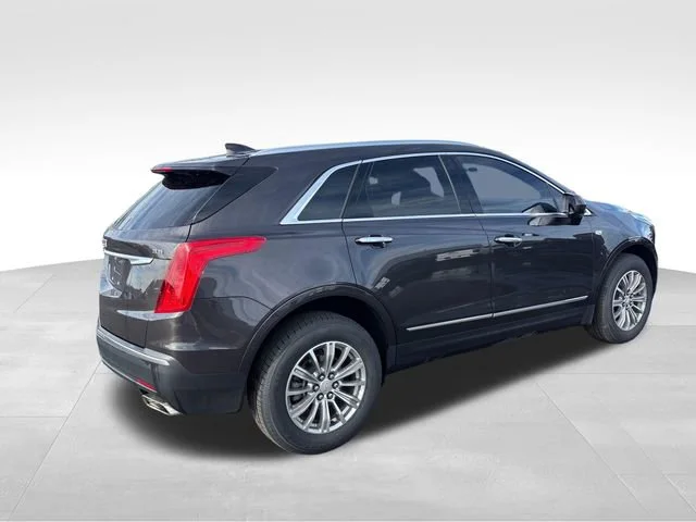 Used 2019 DARK GRANITE METALLIC Cadillac Luxury AWD image 6