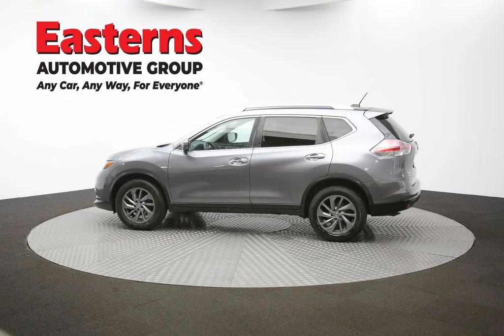 Used 2016 Gray Nissan SL image 59