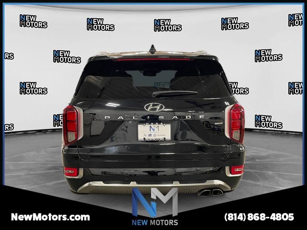 Used 2022 Black Hyundai Calligraphy image 4